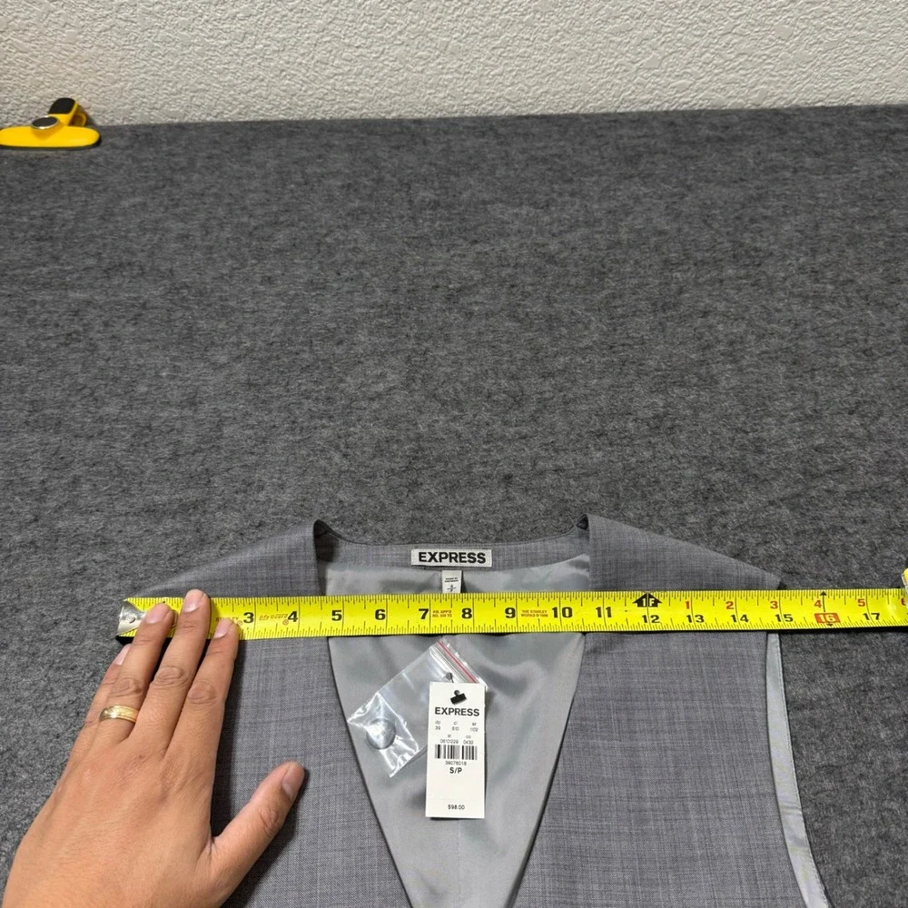 NEW Express Mens Suit Vest Light Gray Wool Blend Formal Waistcoat Small